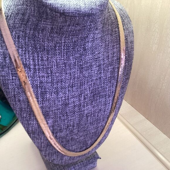 Nicely Made Goldtone Wide Herringbone Necklace - Picture 2 of 8